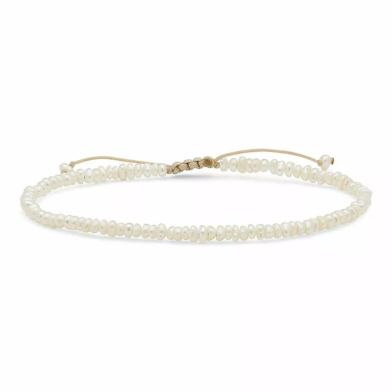 Elegant weißem Perlenarmband mit Süßwasserperle. - Weiße Armbänder - Schöne Armbänder in Weiß online kaufen