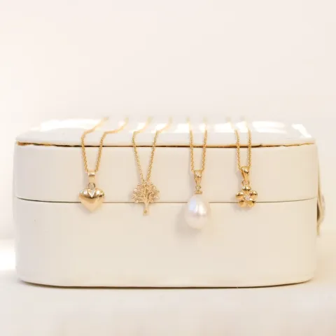 Ovaler perle anhänger in 14 karat gold