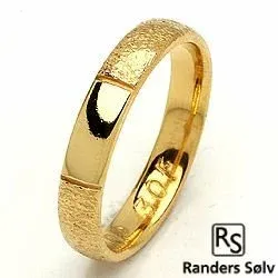 Trauring von rs of scandinavia in 14 Karat Gold