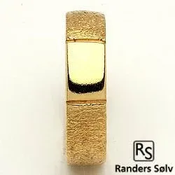 Trauring von rs of scandinavia in 14 Karat Gold