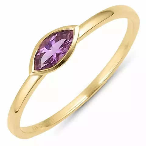 Einfacher ovaler violettem amethyst ring aus 9 karat gold