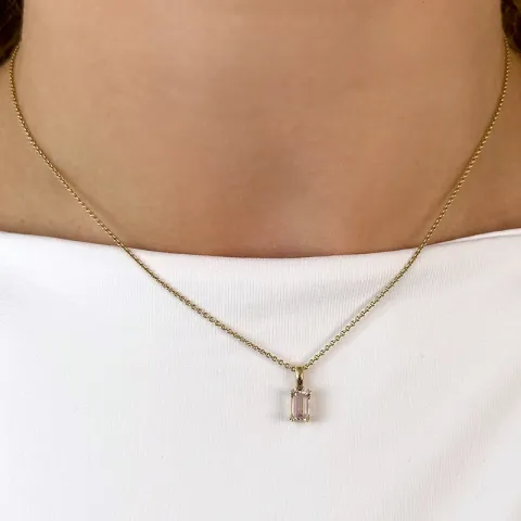 Viereckigem morganit anhänger in 14 karat gold 0,55 ct