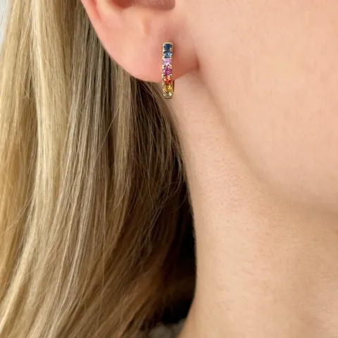 13 mm regenbogenfarbenen Saphir Kreole in 14 Karat Gold mit Saphir
