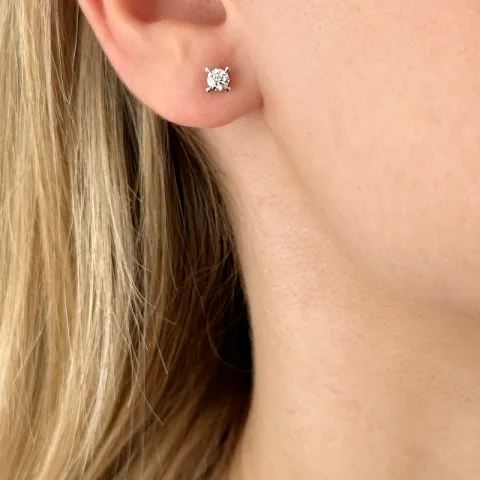 2 x 0,20 ct Solitärohrstecker in 14 Karat Weißgold mit Diamant