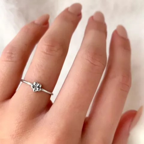 Simple Rings Blume Ring in Silber