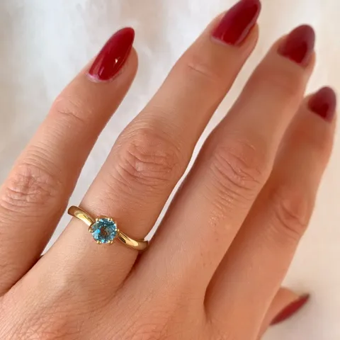 Topas Solitärring in 9 Karat Gold 0,65 ct