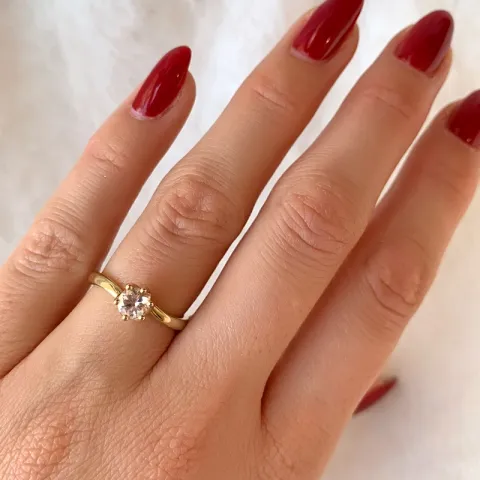 morganit Solitärring in 14 Karat Gold 0,43 ct