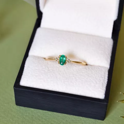 Smaragd Diamantring in 14 Karat Gold 0,25 ct 0,03 ct