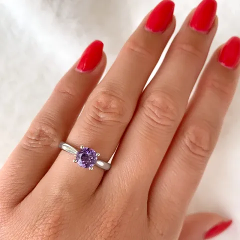 Amethyst Solitärring in 14 Karat Weißgold 0,95 ct