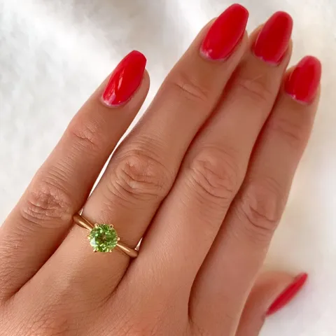 grünem Peridot Solitärring in 14 Karat Gold 1,27 ct