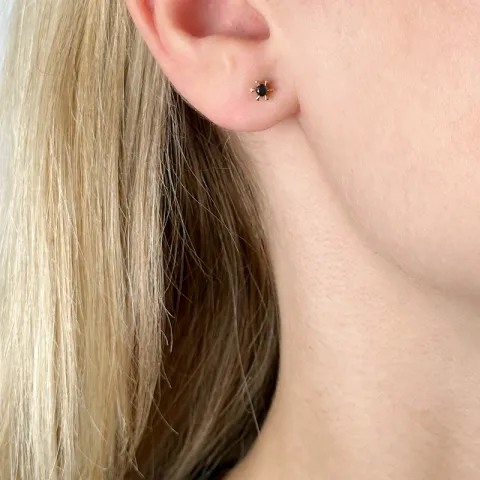 2 x 0,05 ct schwarzem Diamant Solitärohrstecker in 14 Karat Gold mit schwarz Diamant