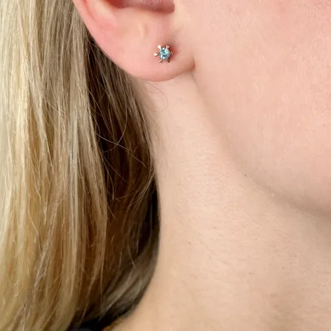2 x 0,14 ct Topas Solitärohrstecker in 14 Karat Gold mit Topas
