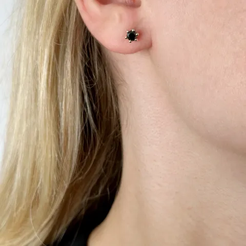 2 x 0,25 ct schwarzem Diamant Solitärohrstecker in 14 Karat Gold mit schwarz Diamant