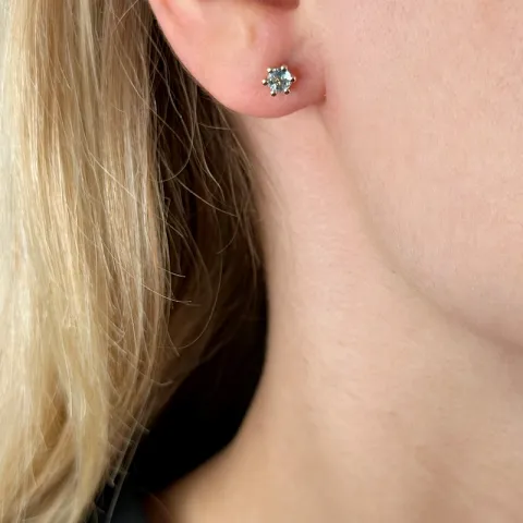 2 x 0,25 ct Aquamarin Solitärohrstecker in 14 Karat Gold mit Aquamarin
