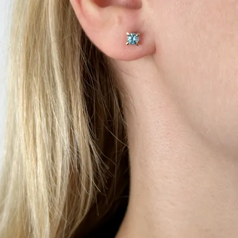 2 x 0,30 ct Topas Solitärohrstecker in 14 Karat Gold mit Topas