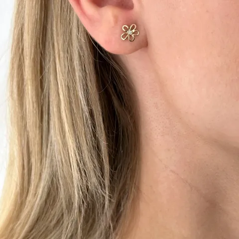Blumen Goldohrstecker in 14 Karat Gold mit