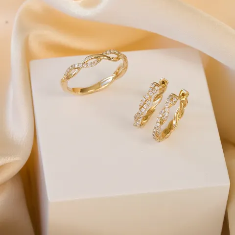 15 mm Diamant Kreole in 14 Karat Gold mit Diamant