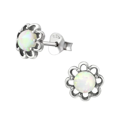 Weißen Blumen Ohrstecker in oxidiertem Sterlingsilber