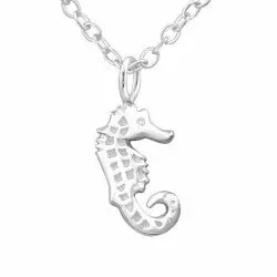 Anhänger mit Halskette aus Silber