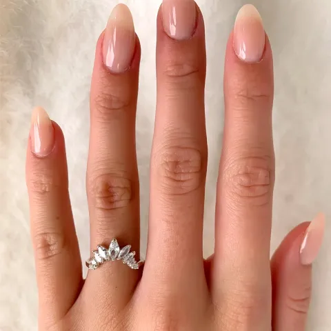 Kollektionsmuster Zirkon Ring aus Silber