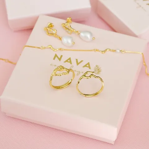 Nava Elora  Ring in vergoldetem Sterlingsilber