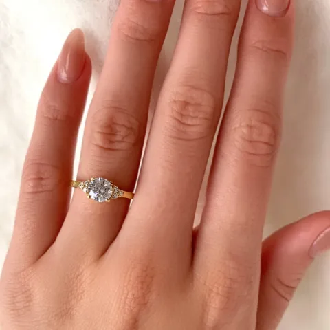 weißem Zirkon Ring aus 9 Karat Gold