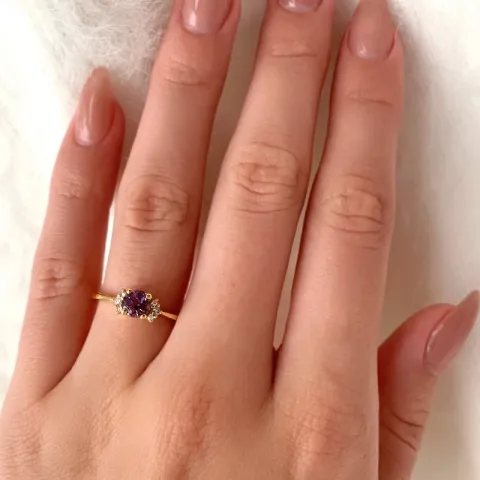 Glatt violettem Amethyst Ring aus 9 Karat Gold