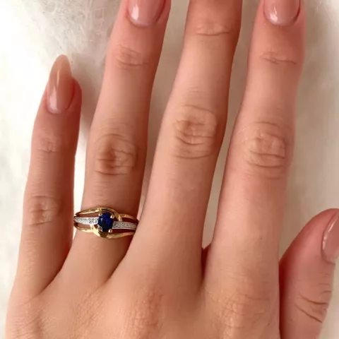 blauem Gold Ring aus 9 Karat Gold mit Rhodium