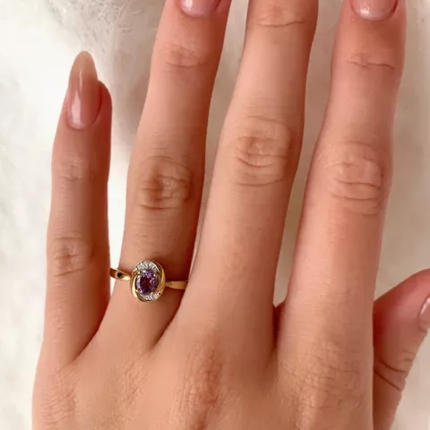 violettem Amethyst Ring aus 9 Karat Gold mit Rhodium