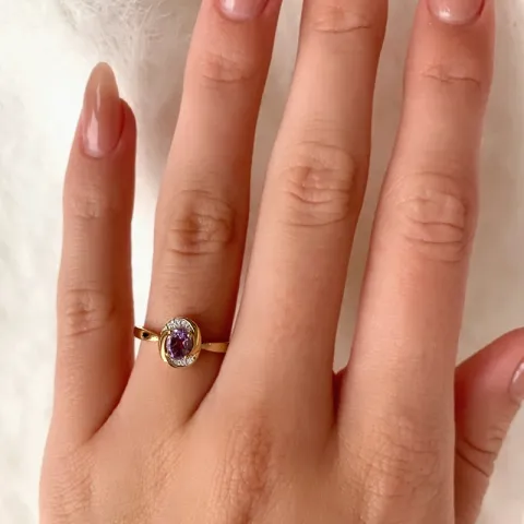 violettem Amethyst Ring aus 9 Karat Gold mit Rhodium