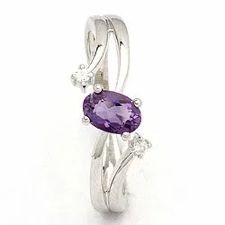 Amethyst Ring aus 8 Karat Weißgold