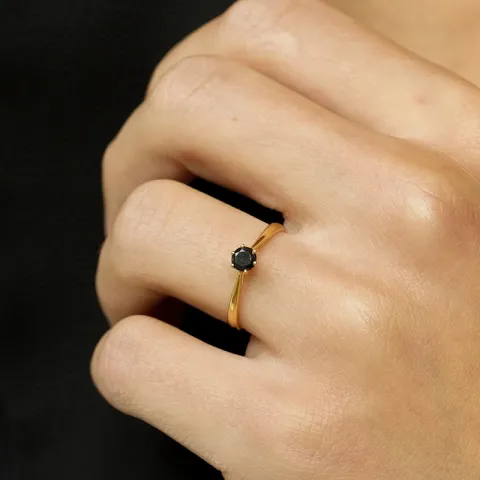 Schwarzem Zirkon Solitärring aus 9 Karat Gold