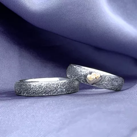 Scrouples trauringe in oxidiertem silber mit Gold