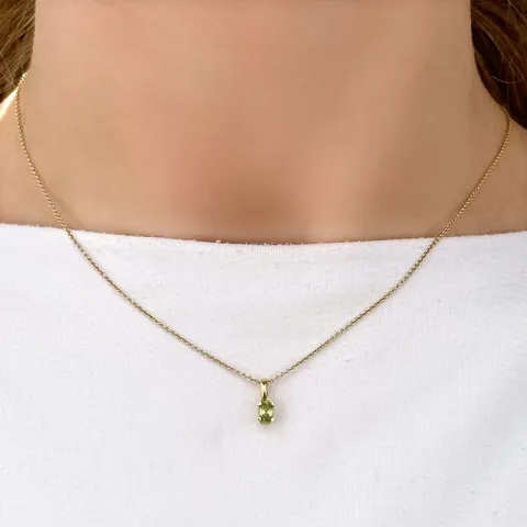 Peridot Anhänger in 14 karat Gold