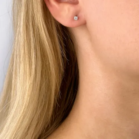 2 x 0,07 ct Diamant Solitärohrstecker in 14 Karat Weißgold mit Diamant