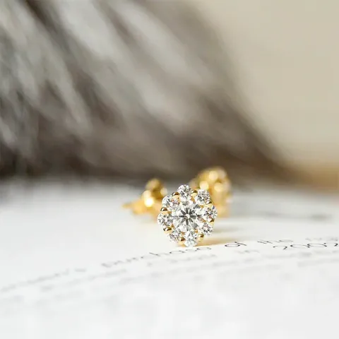 Blumen Diamant Ohrstecker in 14 Karat Gold mit Diamant