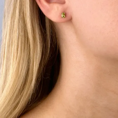 grünen Peridot Ohrstecker in 14 Karat Gold mit Peridot