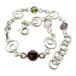 mehrfarbigem Armband aus Silber