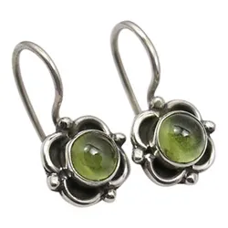 Grünen Peridot Ohrringe in oxidiertem Sterlingsilber