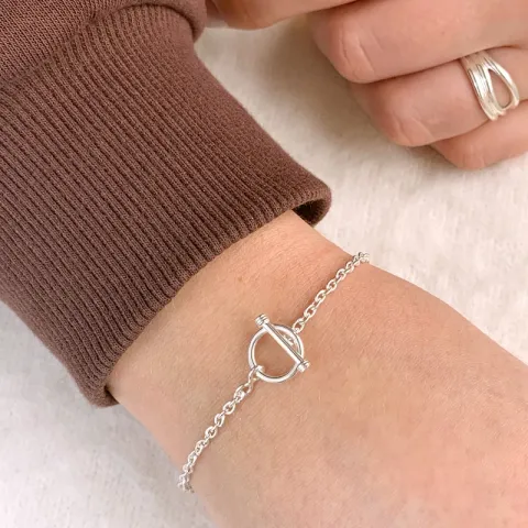 Armband aus Silber und Anhänger aus Silber