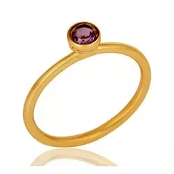 Eng runder Amethyst Ring aus vergoldetem Sterlingsilber