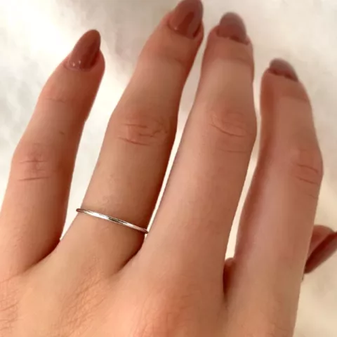 eng Ring aus Silber