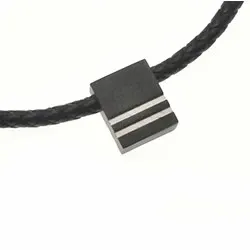 geflochtenes Halskette aus schwarz Leder mit Stahl  x 4,8 mm