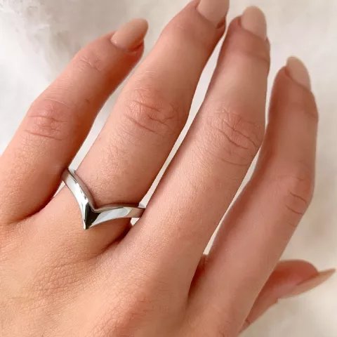 Eng V Ring aus Silber