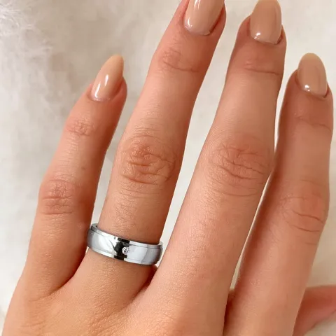 Zirkon Ring aus rhodiniertem Silber