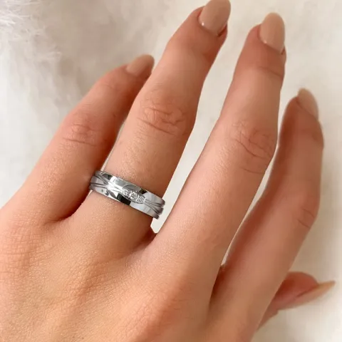 Elegant Zirkon Ring aus rhodiniertem Silber