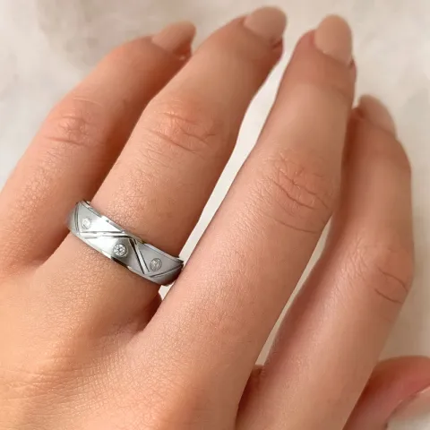 Ring aus rhodiniertem Silber