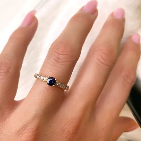 blauem Saphir Ring in 14 Karat Gold 0,20 ct