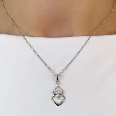 Trendy abstraktem Diamantanhänger in 14 karat Weißgold 0,18 ct