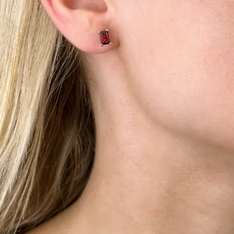 2 x 0,75 ct Schmuck Granat Ohrstecker in 14 Karat Weißgold mit Granat
